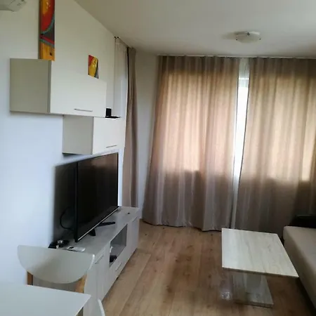 Apartament Zlatina1 公寓 *